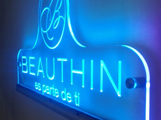 anuncios luminosos cancun