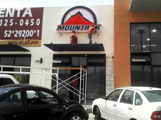 anuncios luminosos cancun