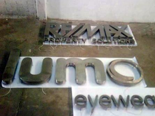 anuncios luminosos cancun